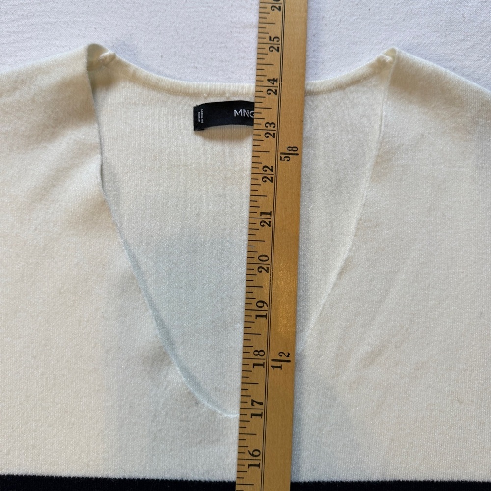 Mango Striped V-Neck Sweater Long Sleeve Cream & Black Stripe XS - Picture 11 of 12